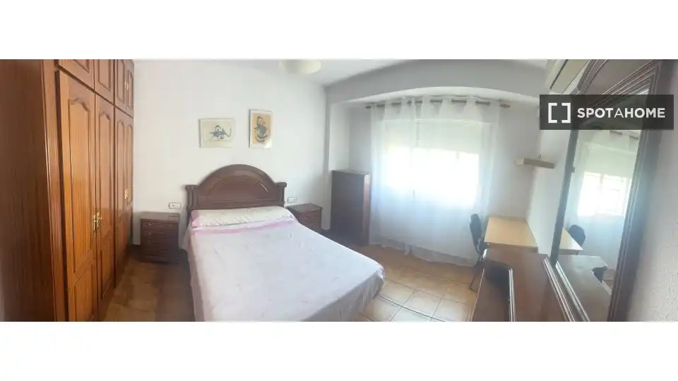Habitación 86 m², Granada