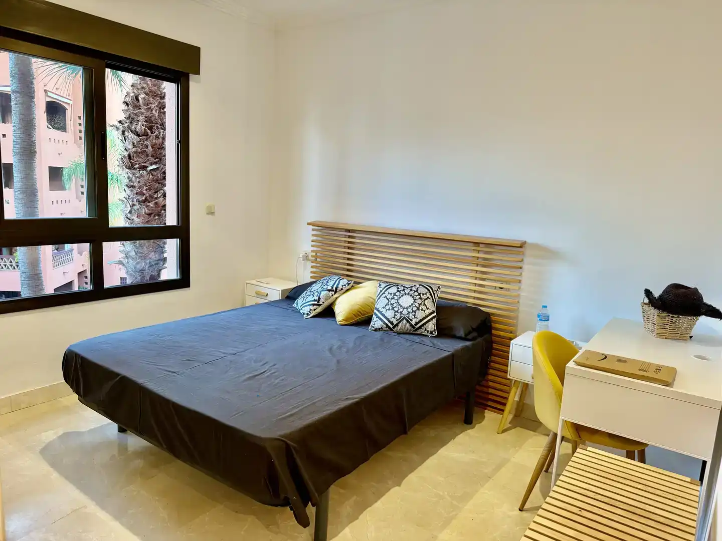 Piso de 90 m² en Motril