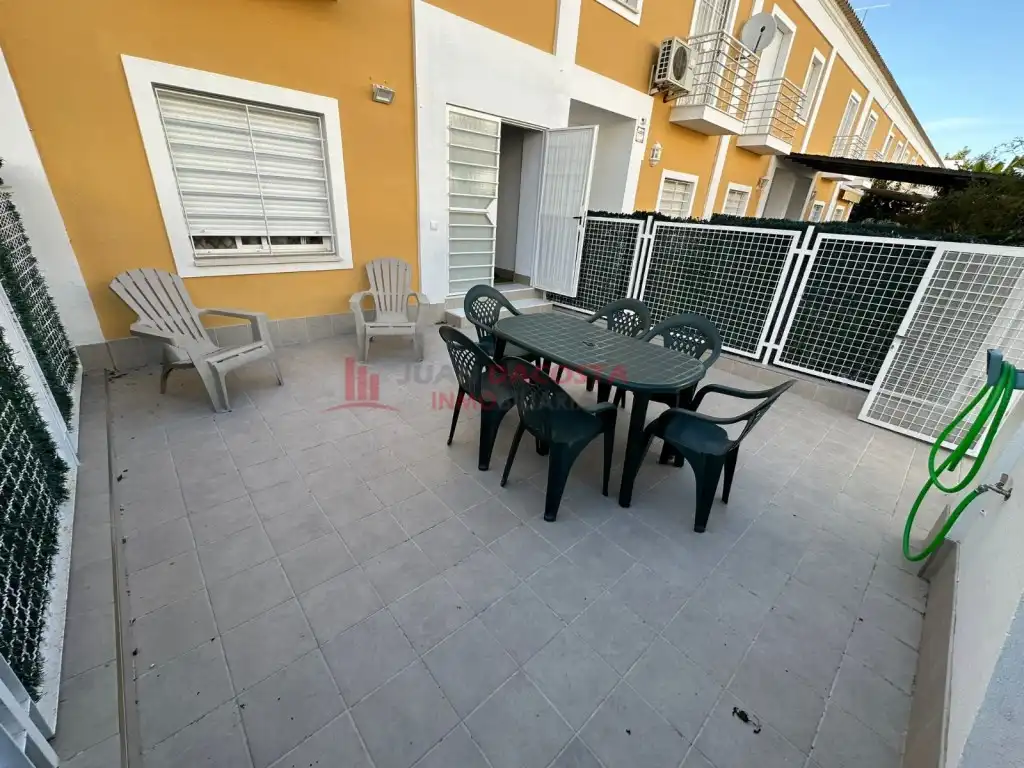 Piso de 100 m² en Lepe