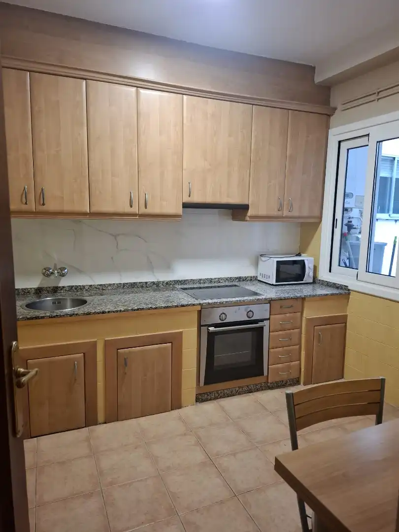 Piso de 90 m² en Ourense