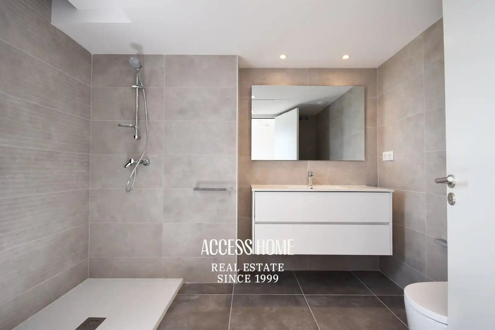 Casa de 364 m² a Tiana