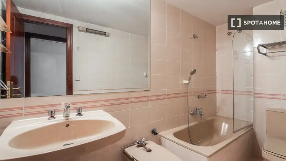 Habitación 150 m², Alicante