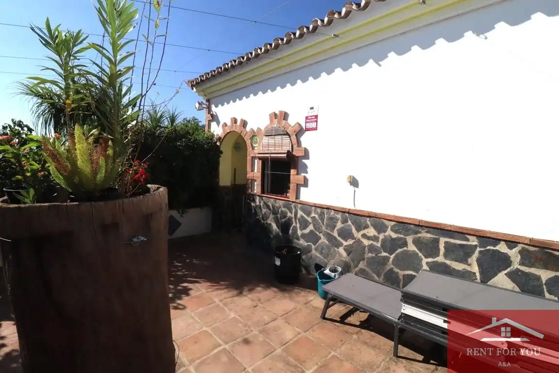 Casa de 110 m² en Alozaina