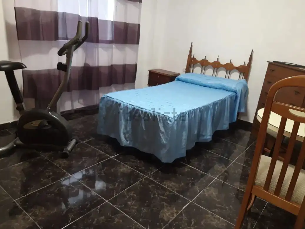 Piso de 90 m² en Granada