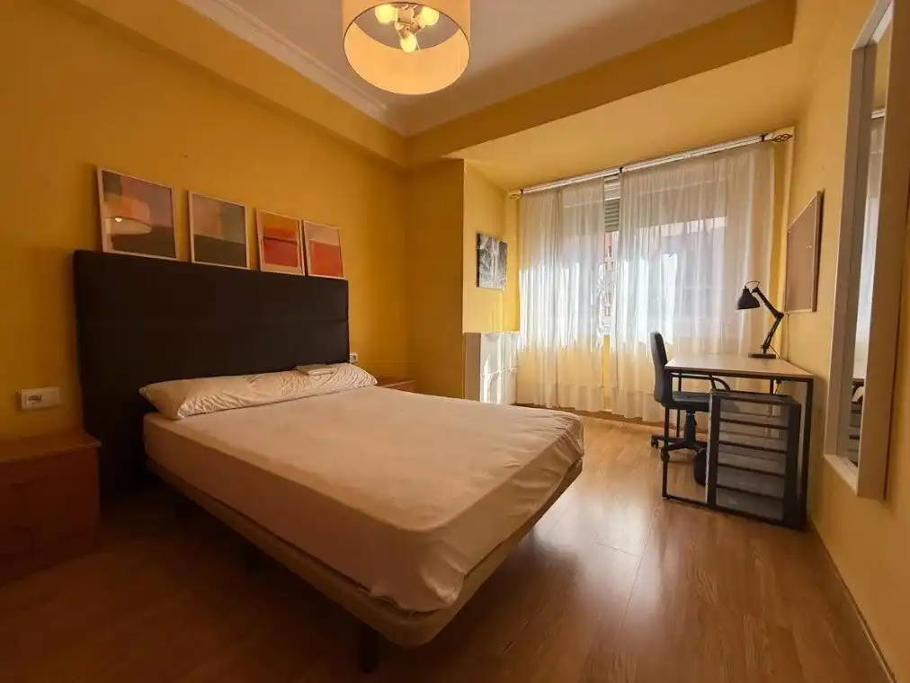 Piso de 95 m² en Ourense