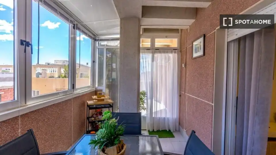 Habitación 75 m², Torrevieja