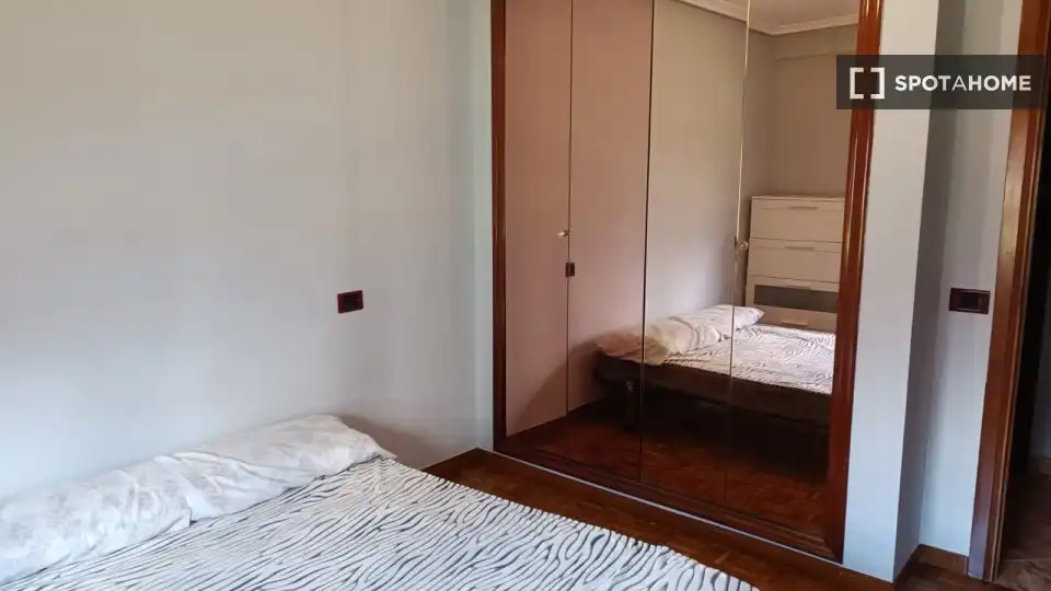 Habitación en alquiler, Oviedo