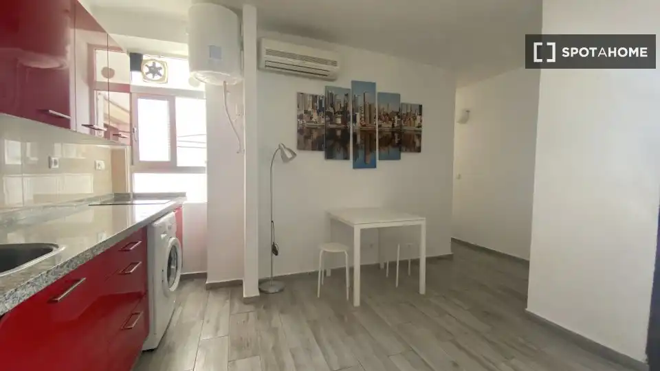 Habitación 86 m², Sevilla