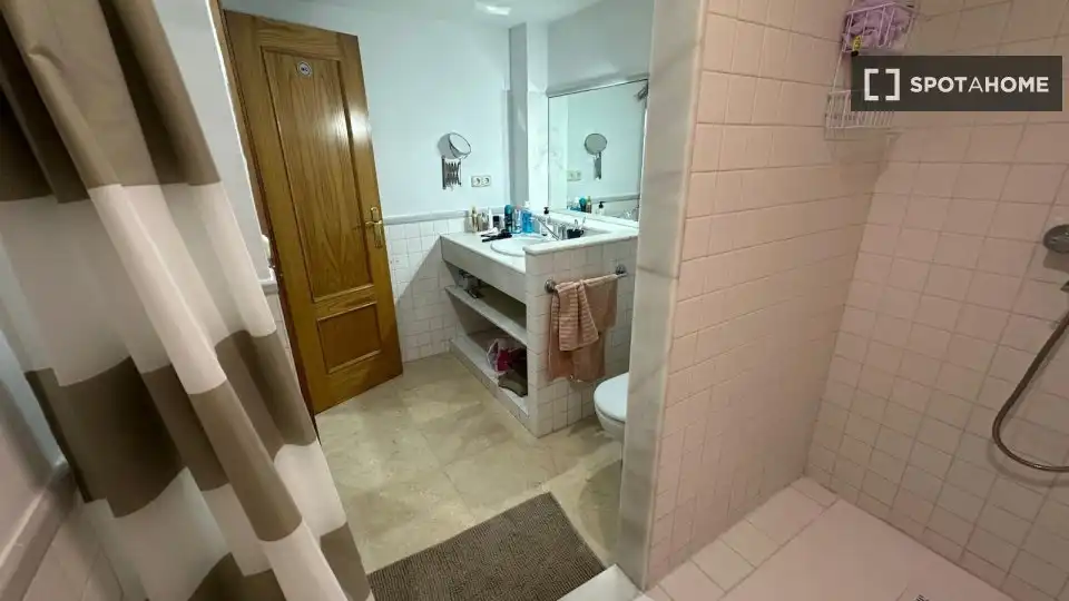 Habitación 81 m², Granada