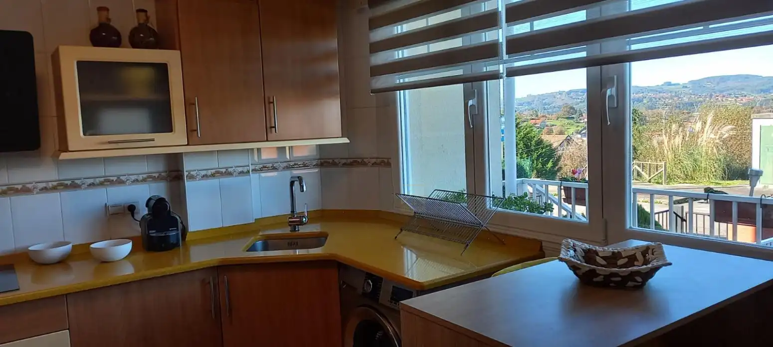 Casa de 200 m² en Reocín