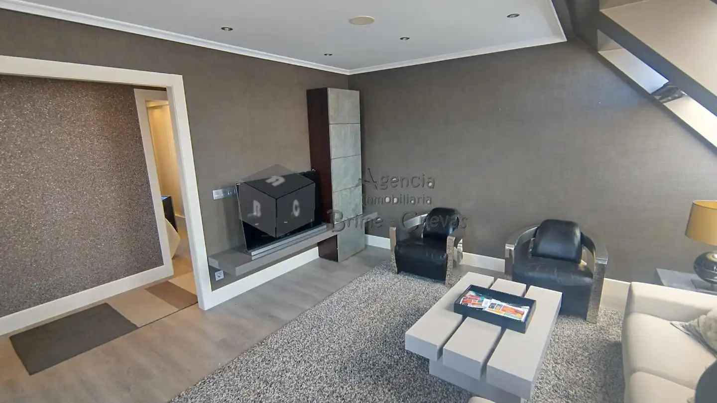 Piso de 94 m² en Oviedo