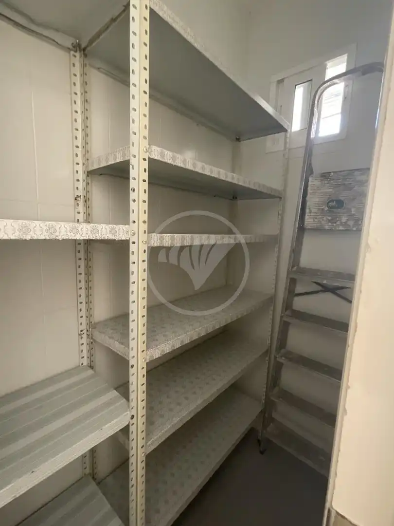 Piso de 100 m² en Linares