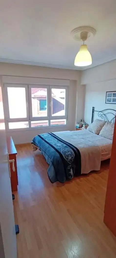 Pis de 74 m² a Oviedo