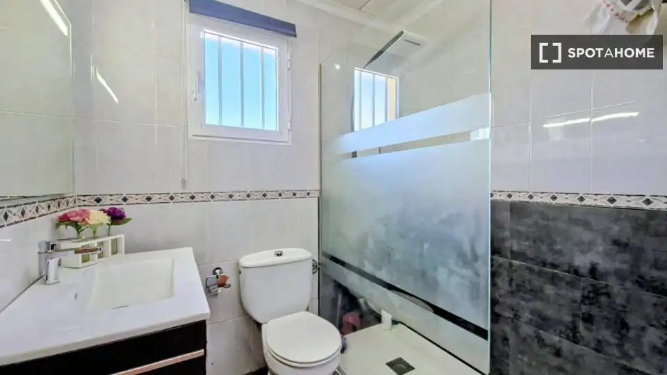Habitación 4025 m², Cartagena