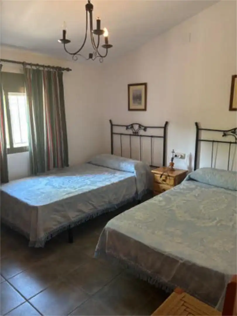 Casa de 225 m² a Molinicos
