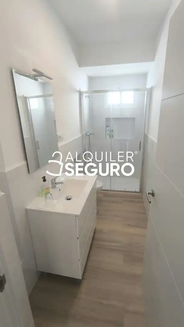 Flat 92 m² in Seville