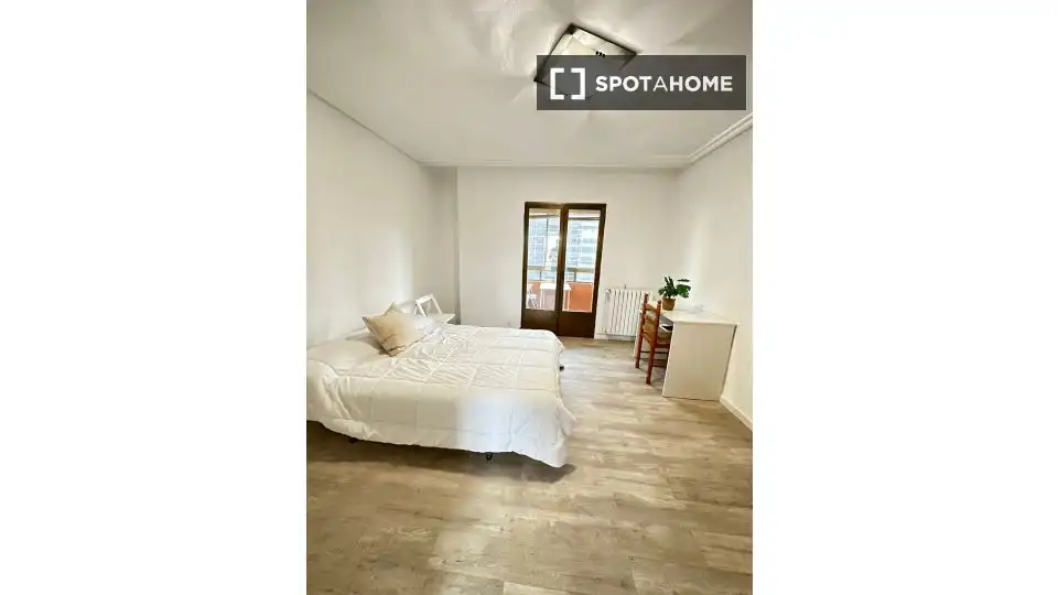 Habitación en alquiler, Pamplona