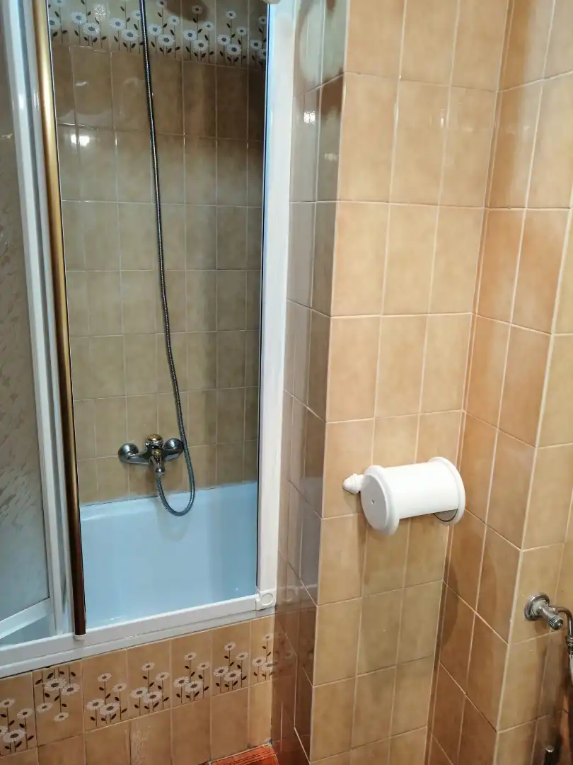 Habitación 100 m², Pamplona