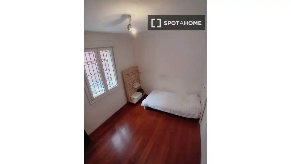 Habitación 69 m², Bilbao