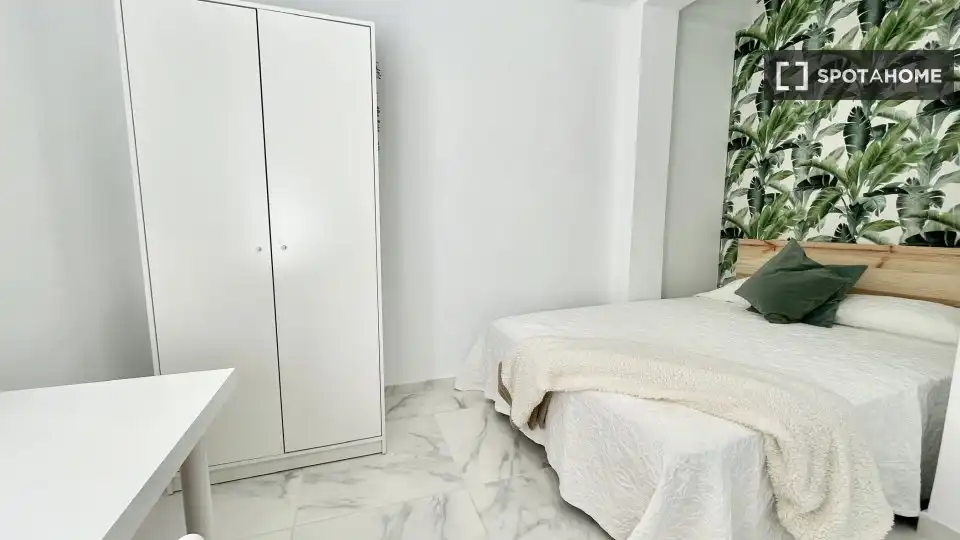 Habitación 81 m², Sevilla