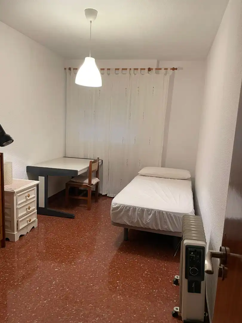 Habitación 100 m², Granada