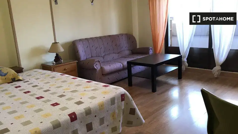 Habitación 40 m², Santa Marta de Tormes