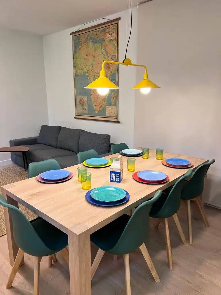 Habitación 200 m², Lérida
