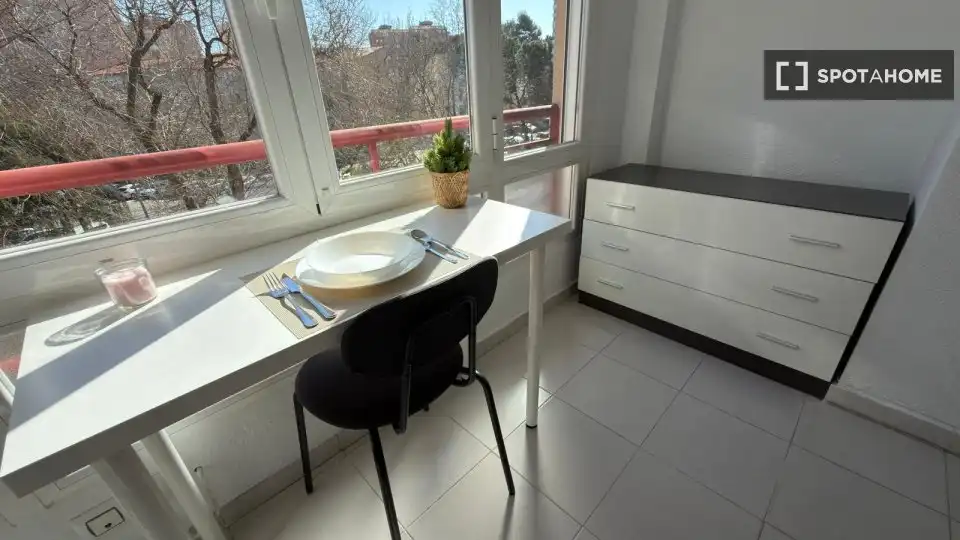 Комната в аренду, Мадрид