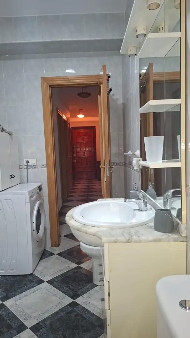 Piso de 81 m² en Granada