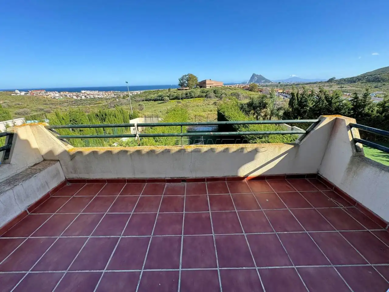 Haus 184 m² in La Línea de la Concepción