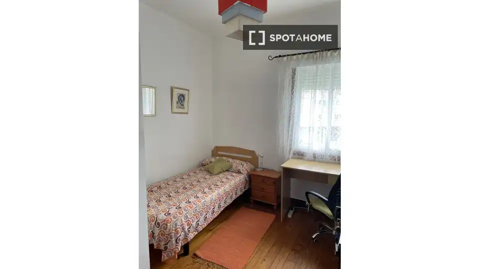 Habitación 104 m², Vigo