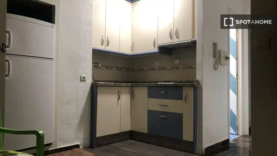 Habitación 63 m², Granada