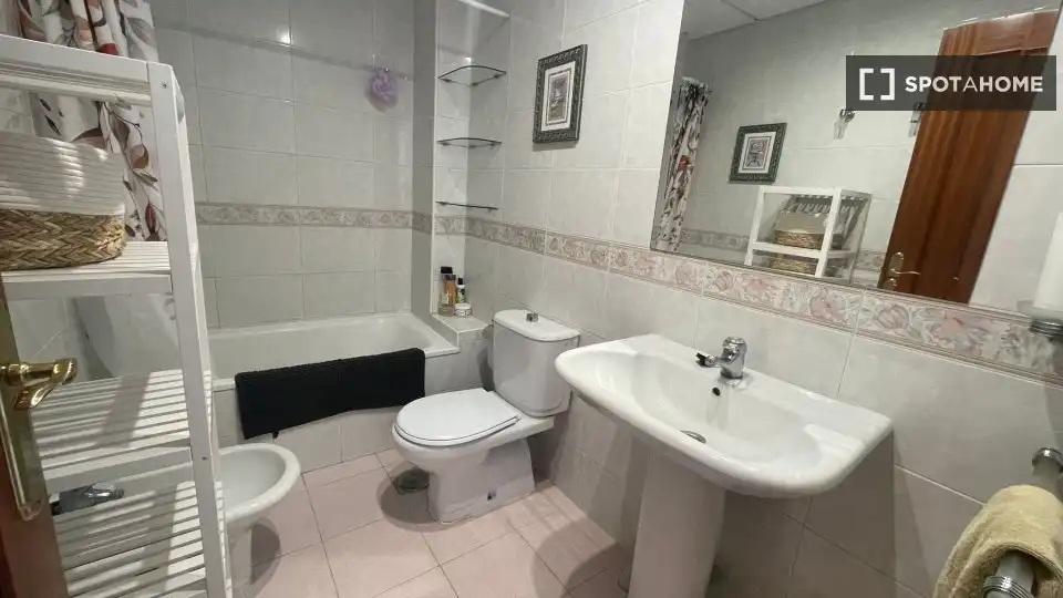 Habitación 113 m², Granada