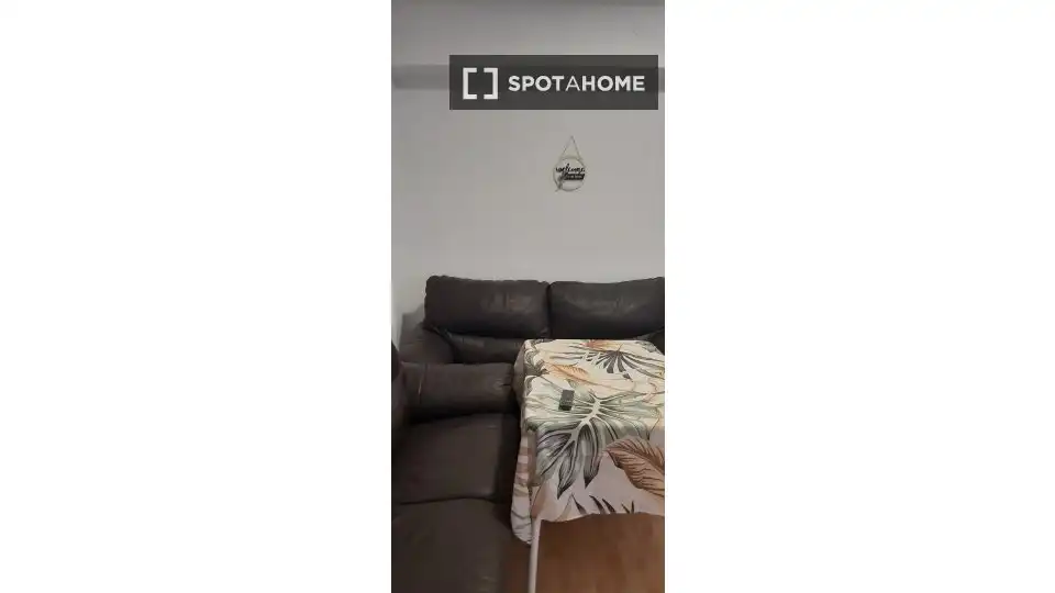 Habitación 92 m², Granada