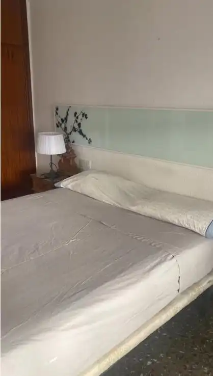 Habitación 135 m², Almería