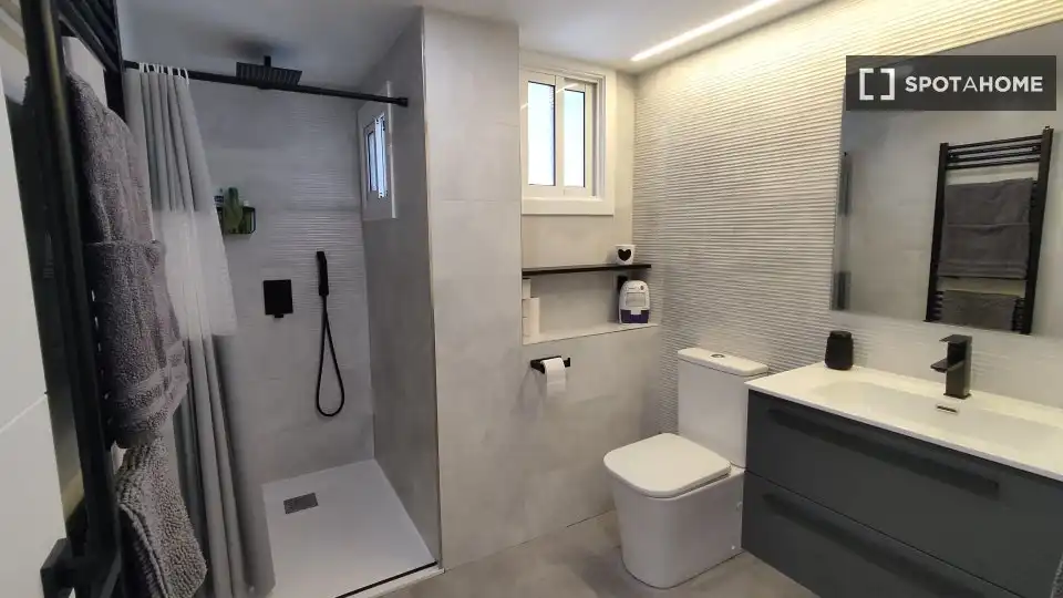 Habitación 86 m², Vigo