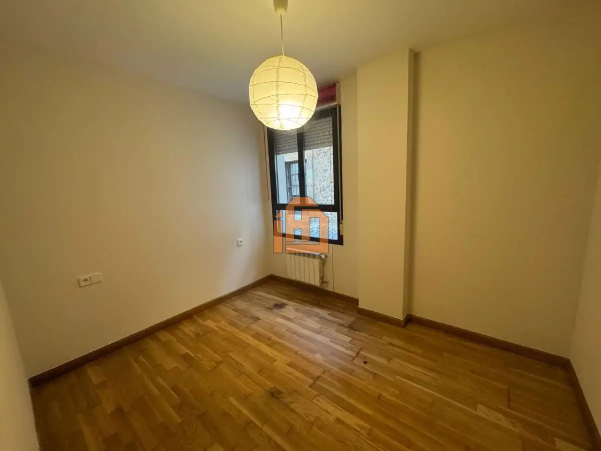 Pis de 61 m² a Lleó