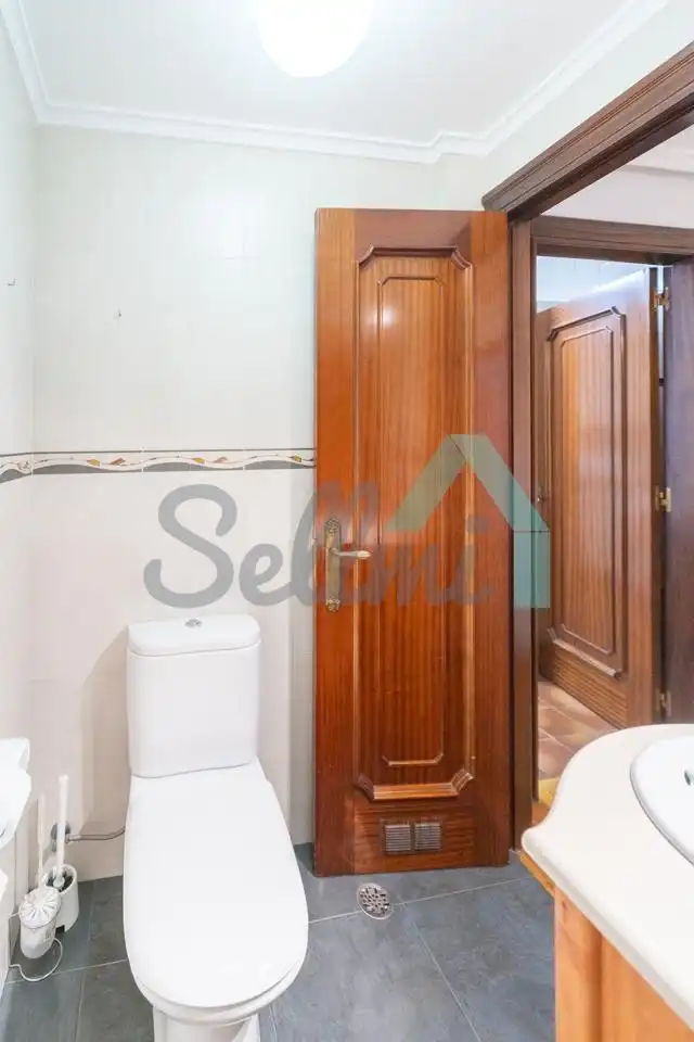 Piso de 107 m² en Oviedo