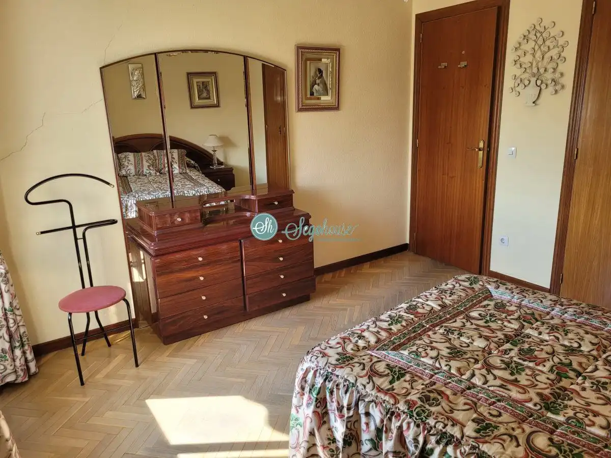 Piso de 93 m² en Segovia