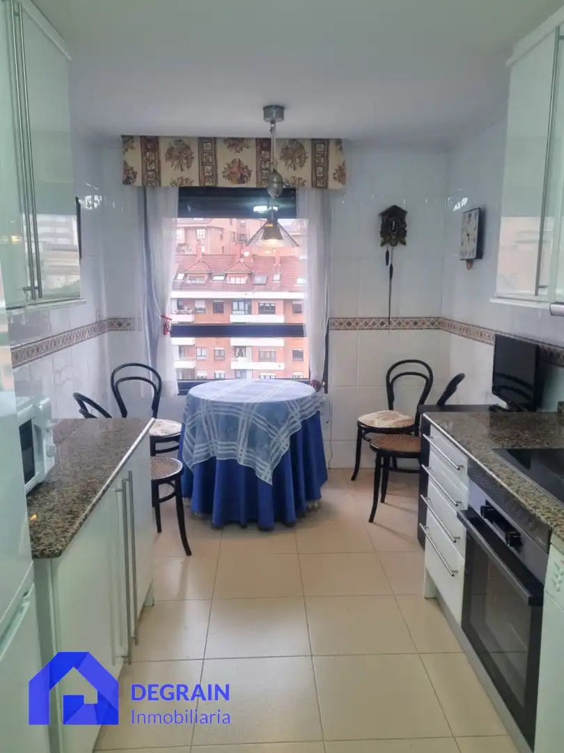 Piso de 110 m² en Oviedo