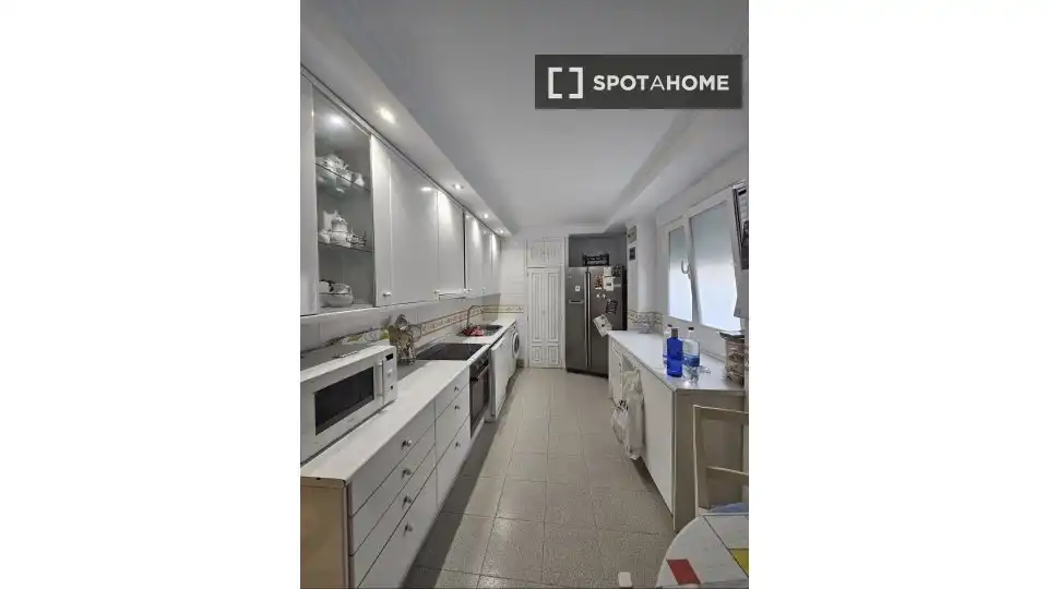 Habitación 230 m², Pamplona