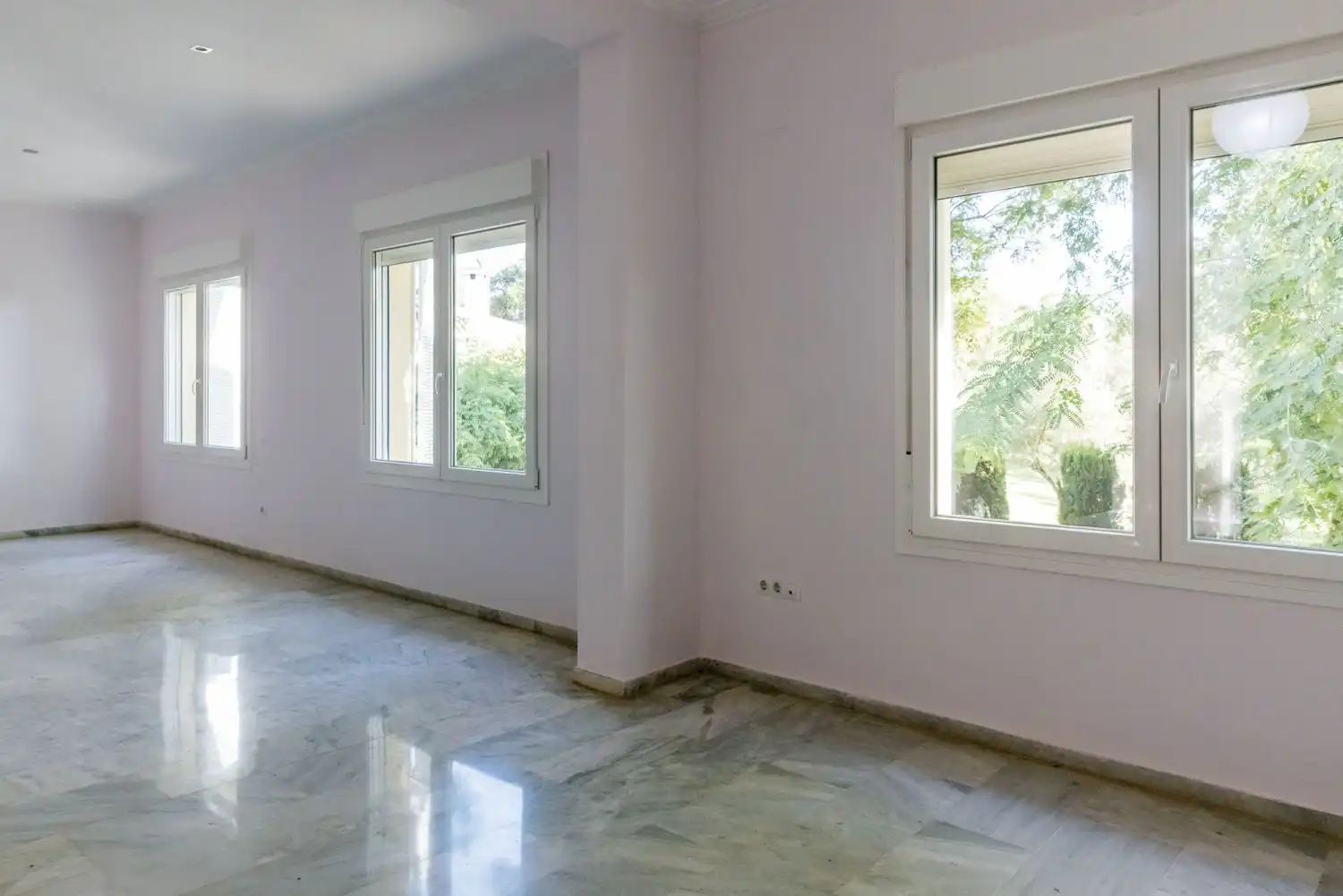 Casa de 370 m² en Mairena del Aljarafe