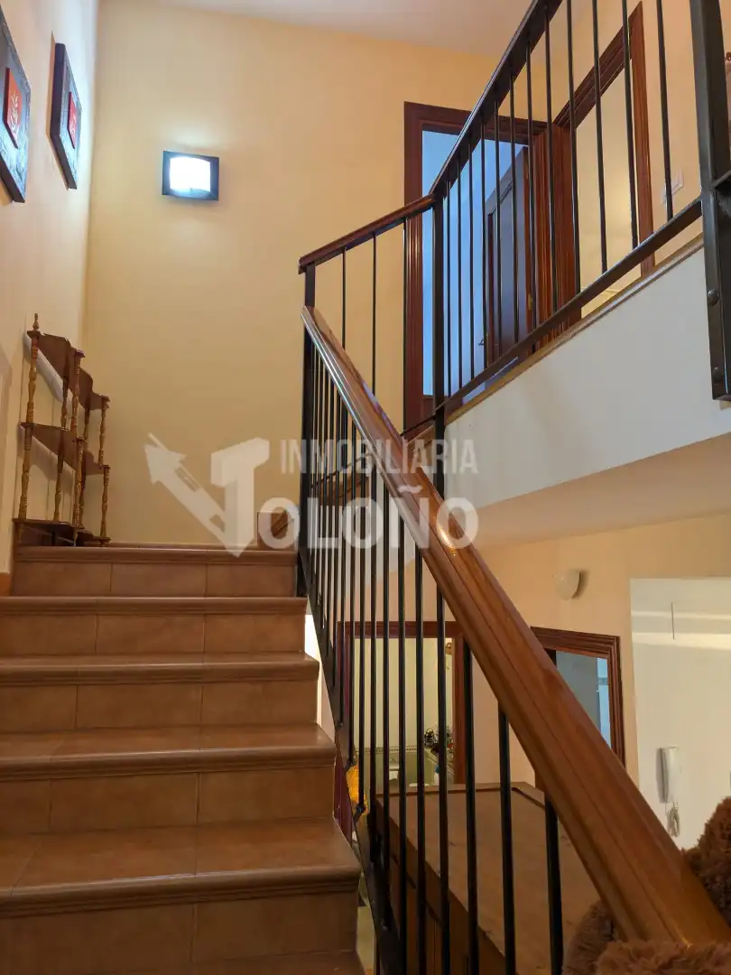 Piso de 140 m² en Anguciana