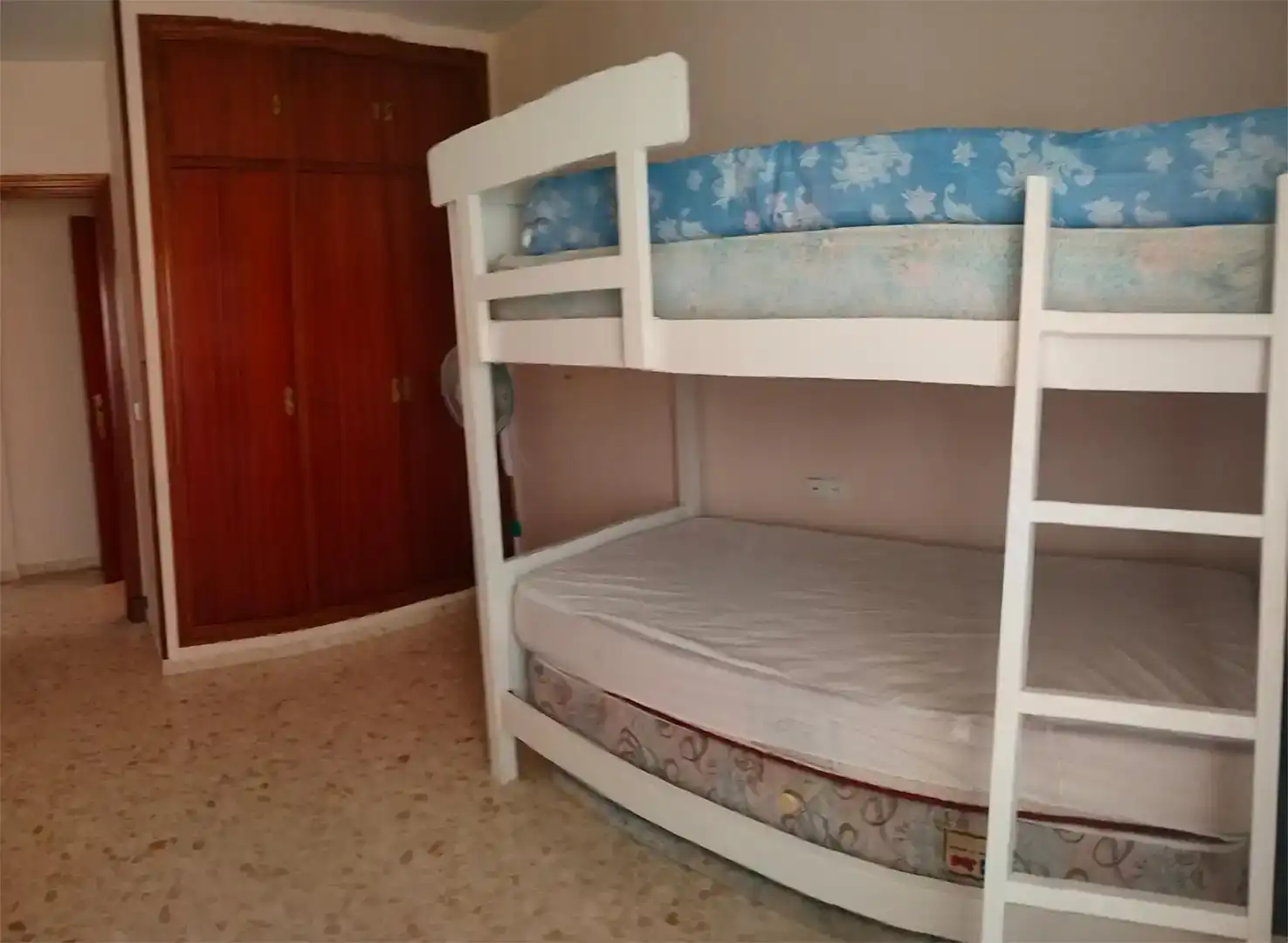 Piso de 100 m² en Rota