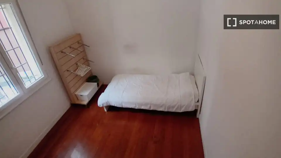 Habitación 69 m², Bilbao