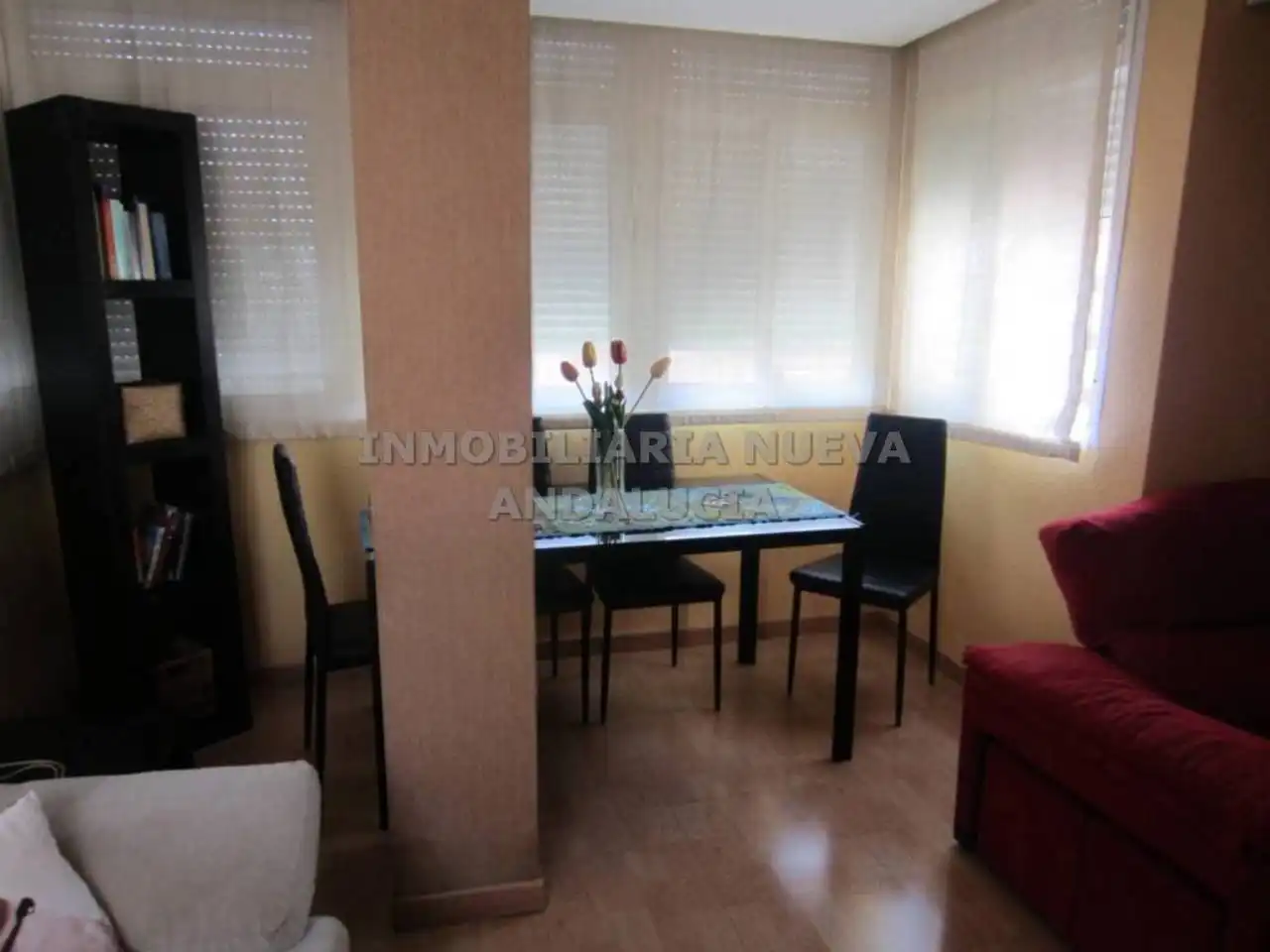 Piso de 85 m² en Almería
