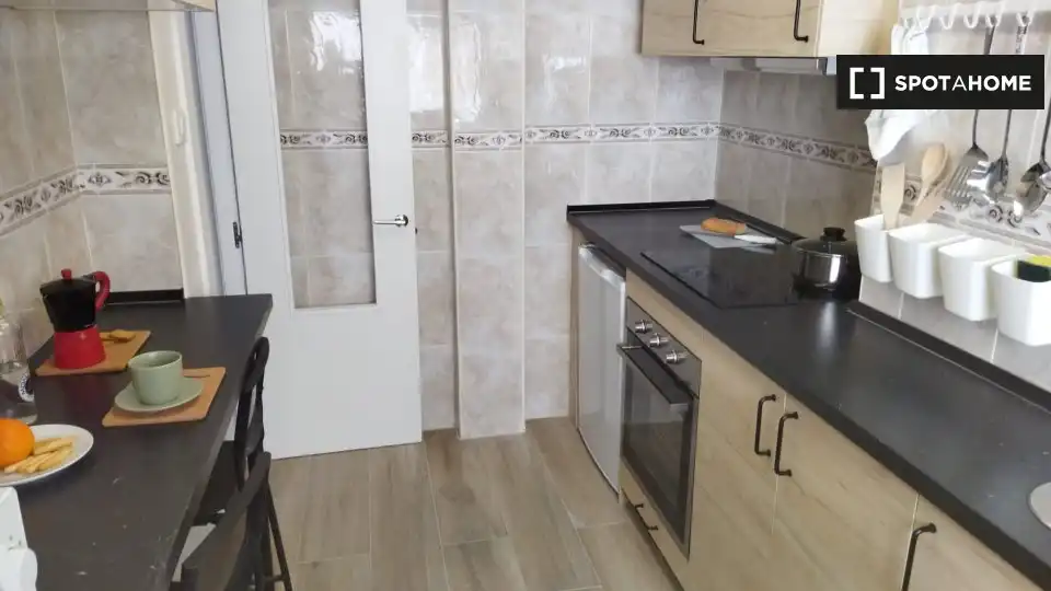 Habitación 90 m², Zaragoza