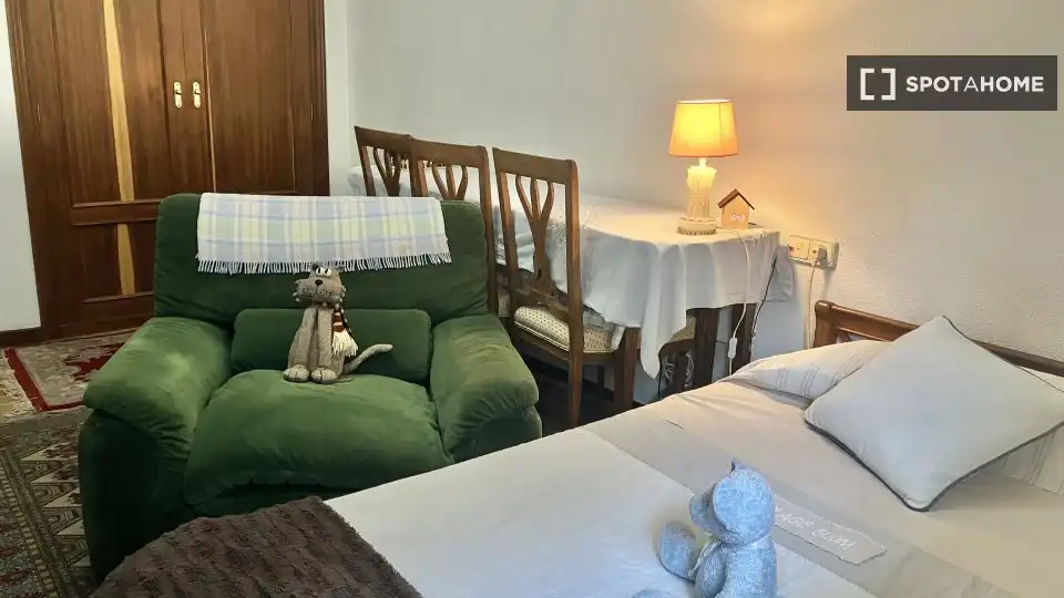 Habitación en alquiler, Pamplona