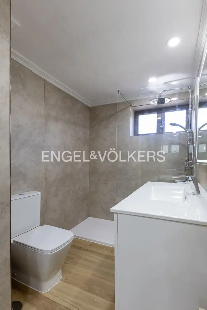 Wohnung 148 m² in Madrid