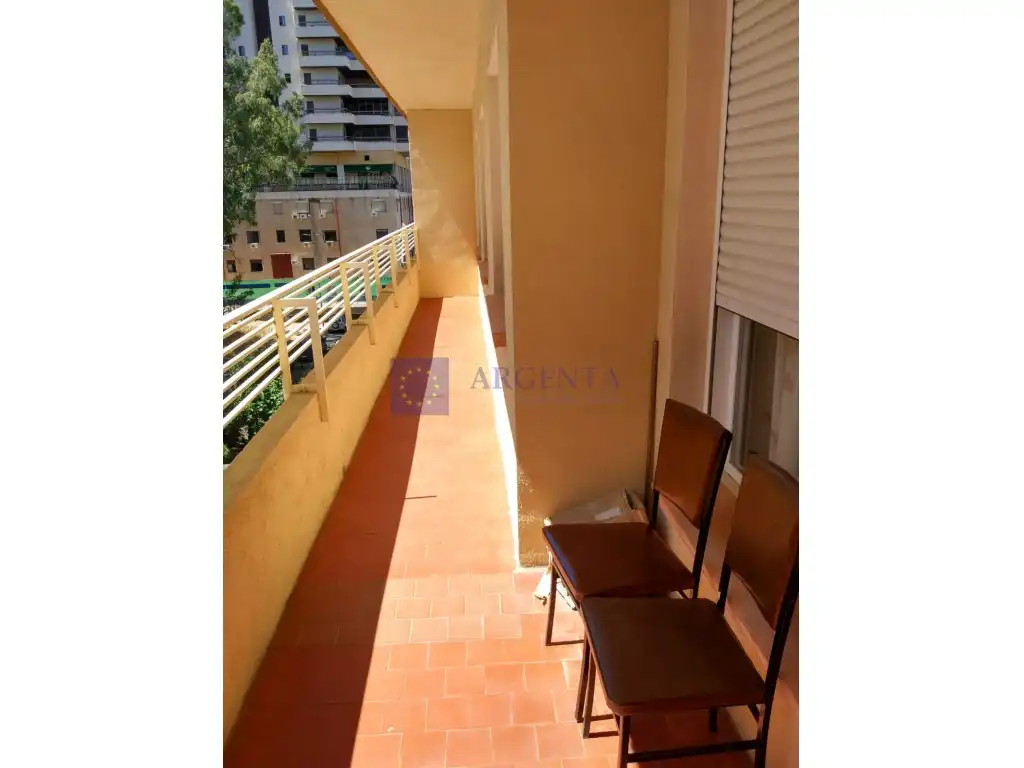 Piso de 90 m² en Cáceres